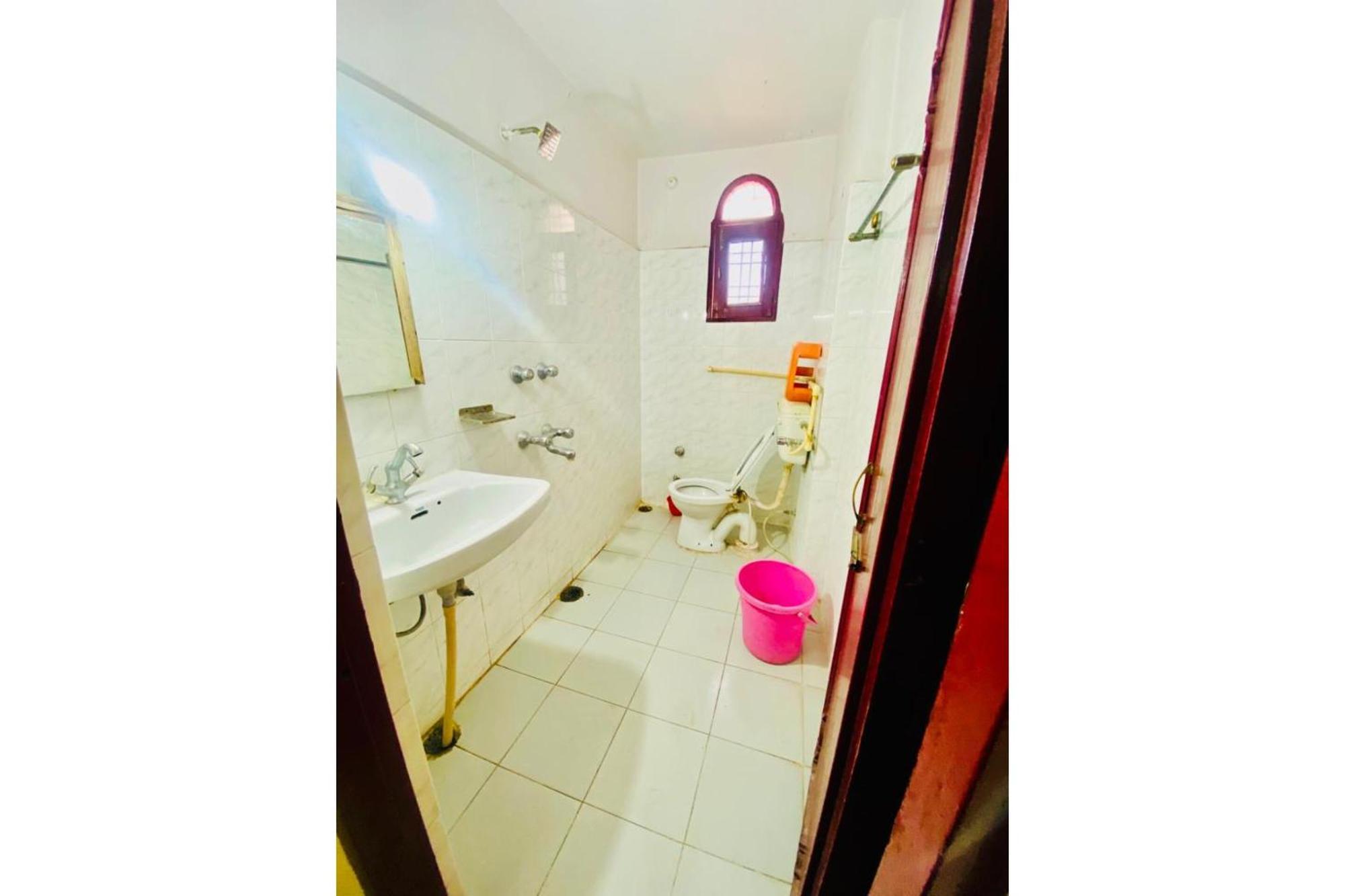 J C Guest House Hasanganj Exterior foto